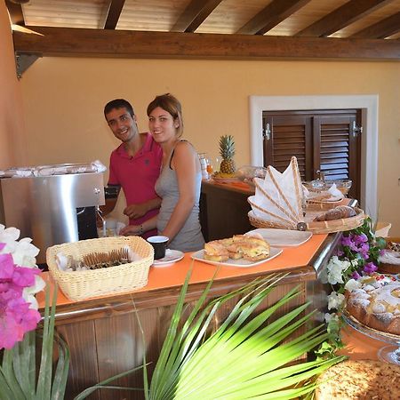 Baia Santa Margherita B&B Castelluzzo Exteriör bild