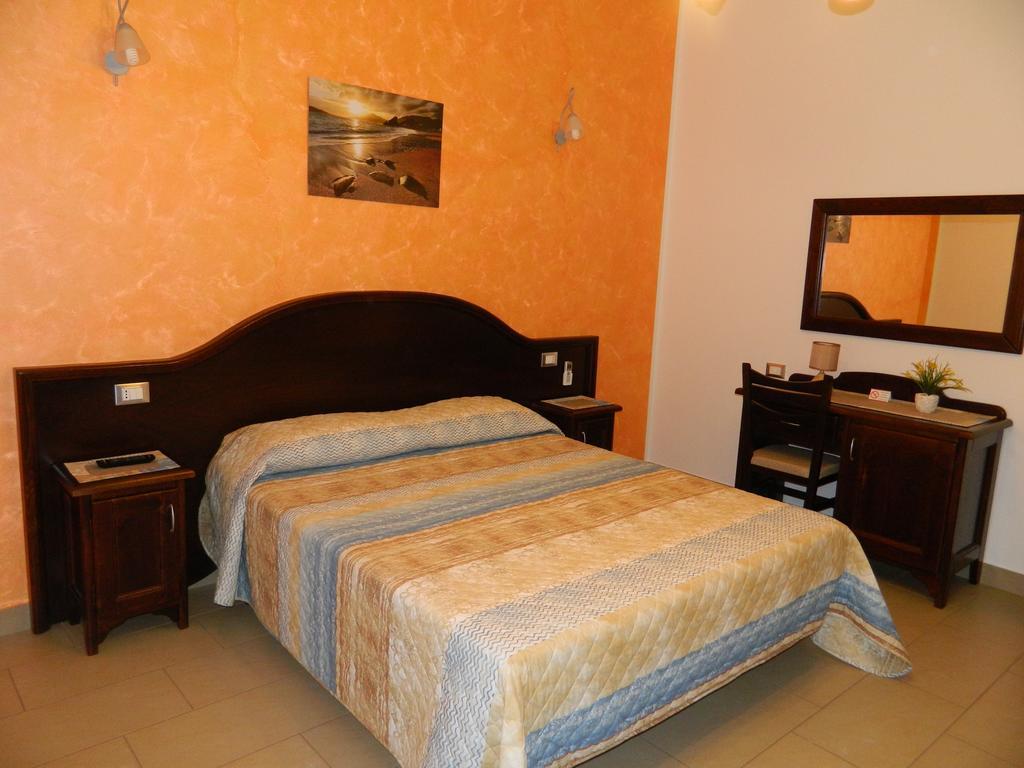 Baia Santa Margherita B&B Castelluzzo Rum bild
